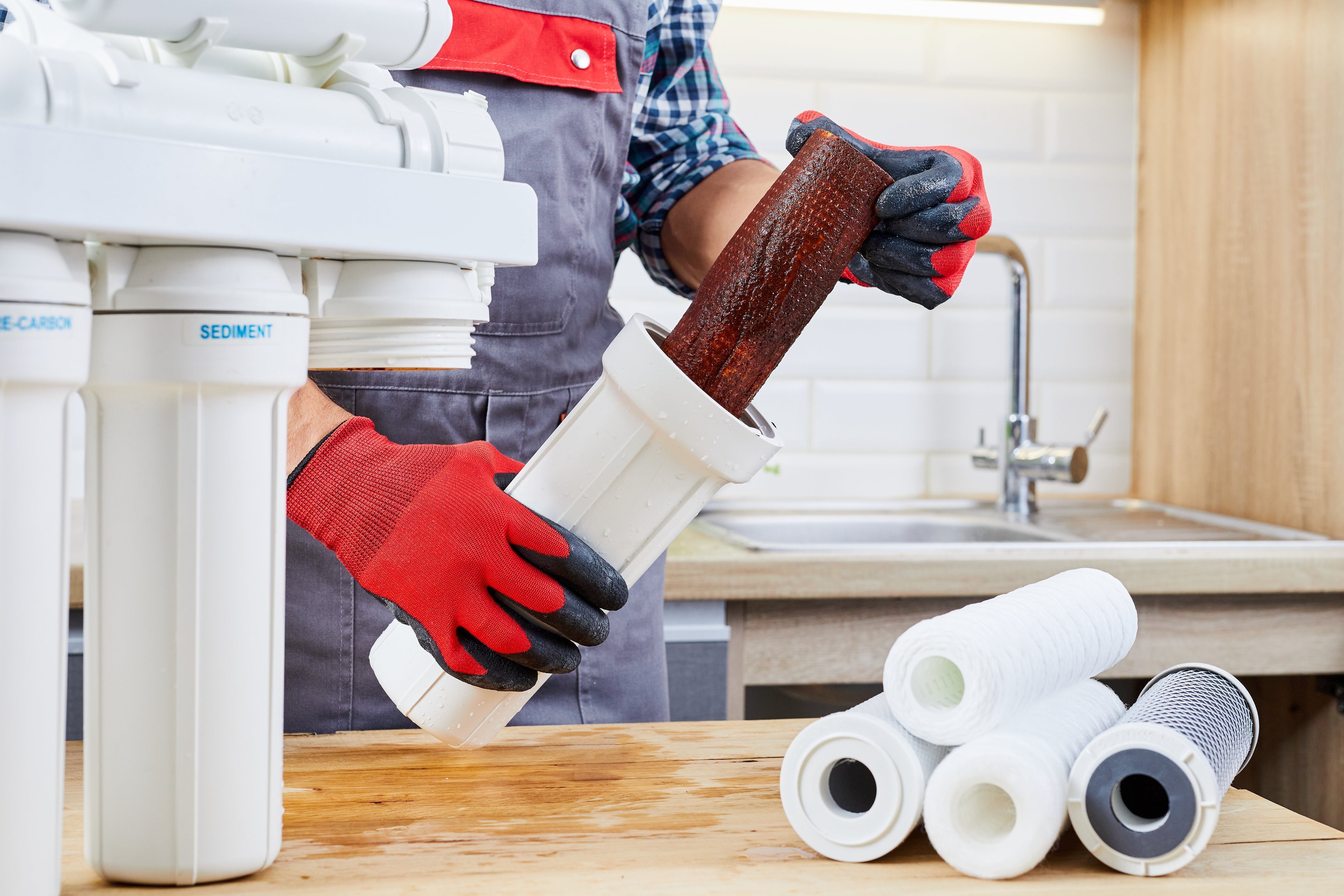 Replacing your own water filters